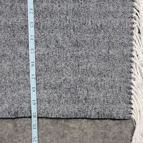 La Limonaia Tessuti Fringe Throw Blanket Blue Herringbone Made in Italy 50x52 - Picture 3 of 8